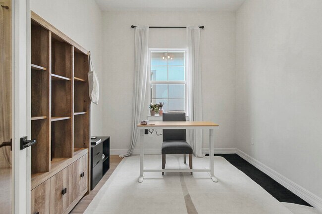 Building Photo - 10369 Northbrook Cir