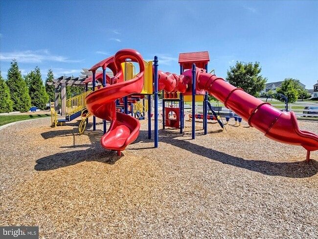 Building Photo - 22739 Tate St