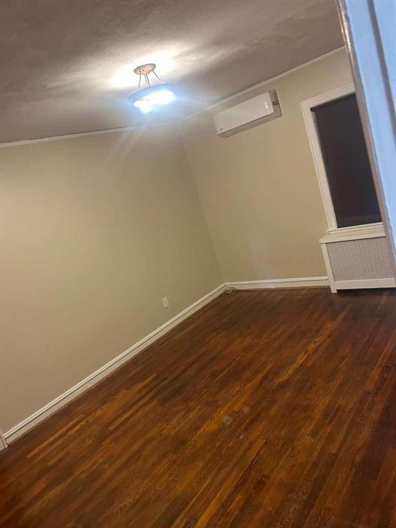 Building Photo - 201-15 119th Ave