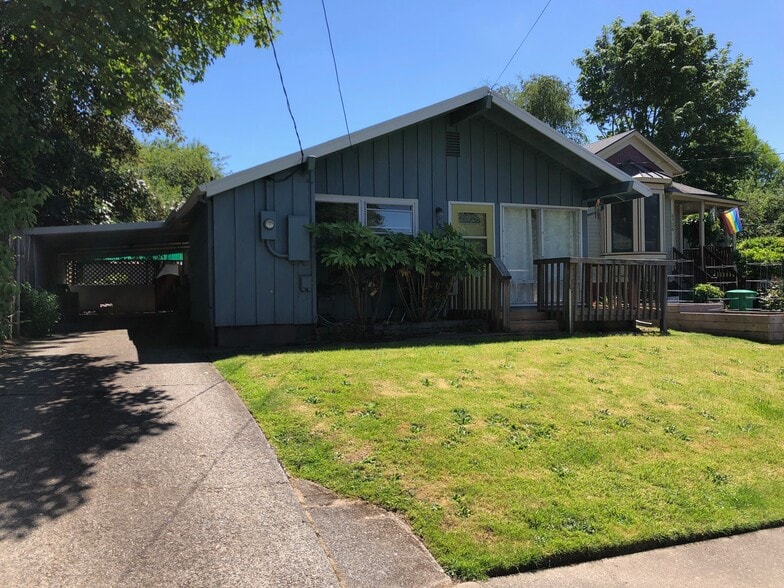 Building Photo - 4808 SE Salmon St