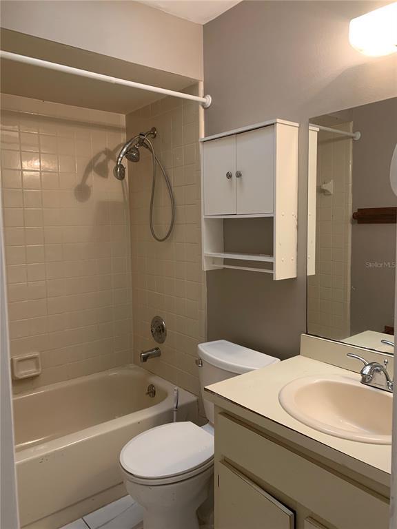 Building Photo - 9868 Lancewood St