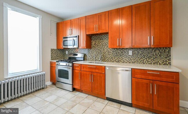 Building Photo - 2625 S Carlisle St