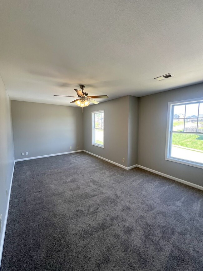 Building Photo - Beautiful 3-Bedroom Home with Bonus Room, ...