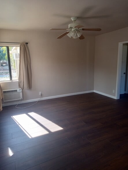 Building Photo - 11617 Archwood St