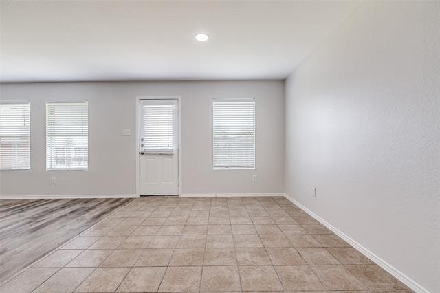 Building Photo - 5004 Pacific Wy Dr