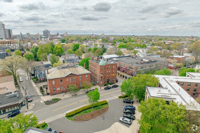 Neighborhood Context - 109 Windsor St