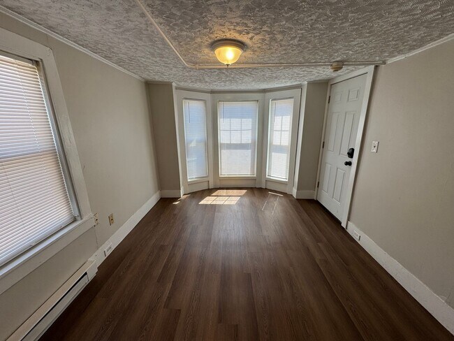 Building Photo - 48-50 Portland Street - - 1-Unit 50