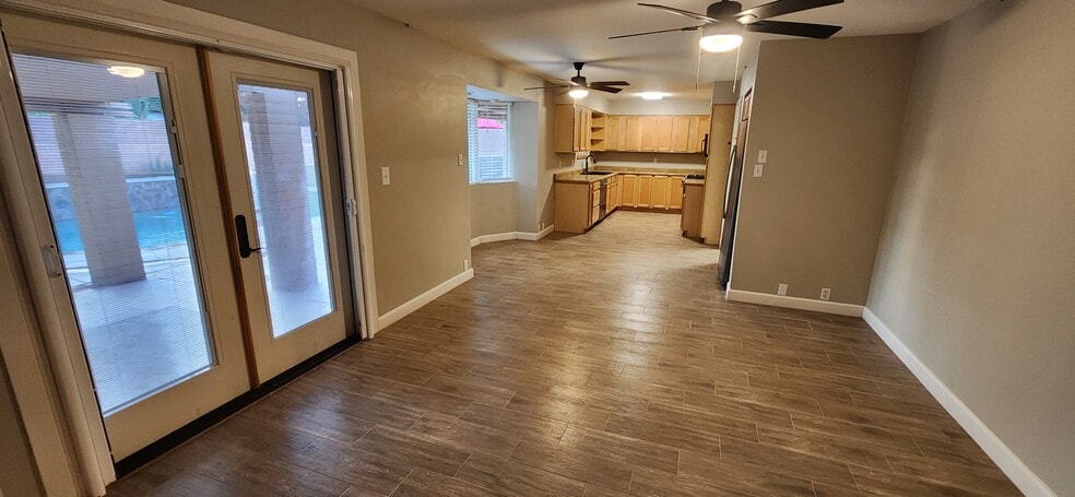 Family Room - 3138 N 83rd St