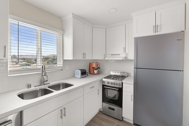 Interior Photo - Tyler Arms Apartments - Riverside, CA