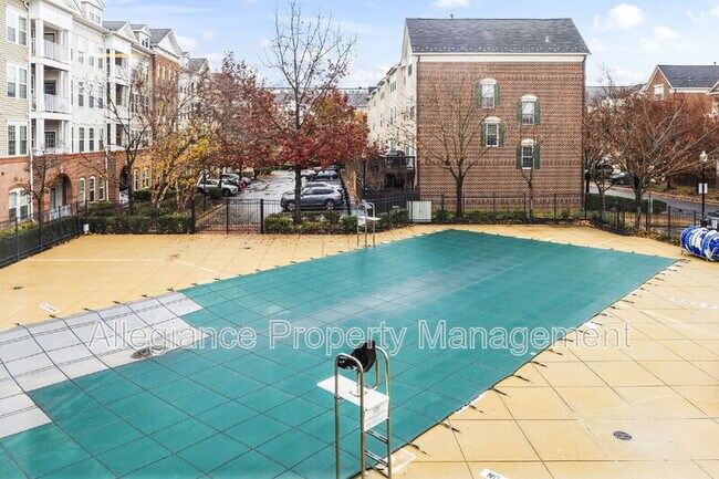 Building Photo - 5108 Donovan Dr