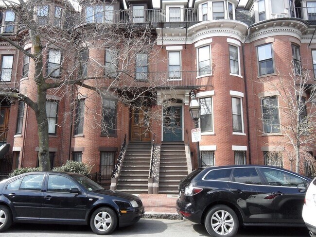 Building Photo - 85 Appleton St