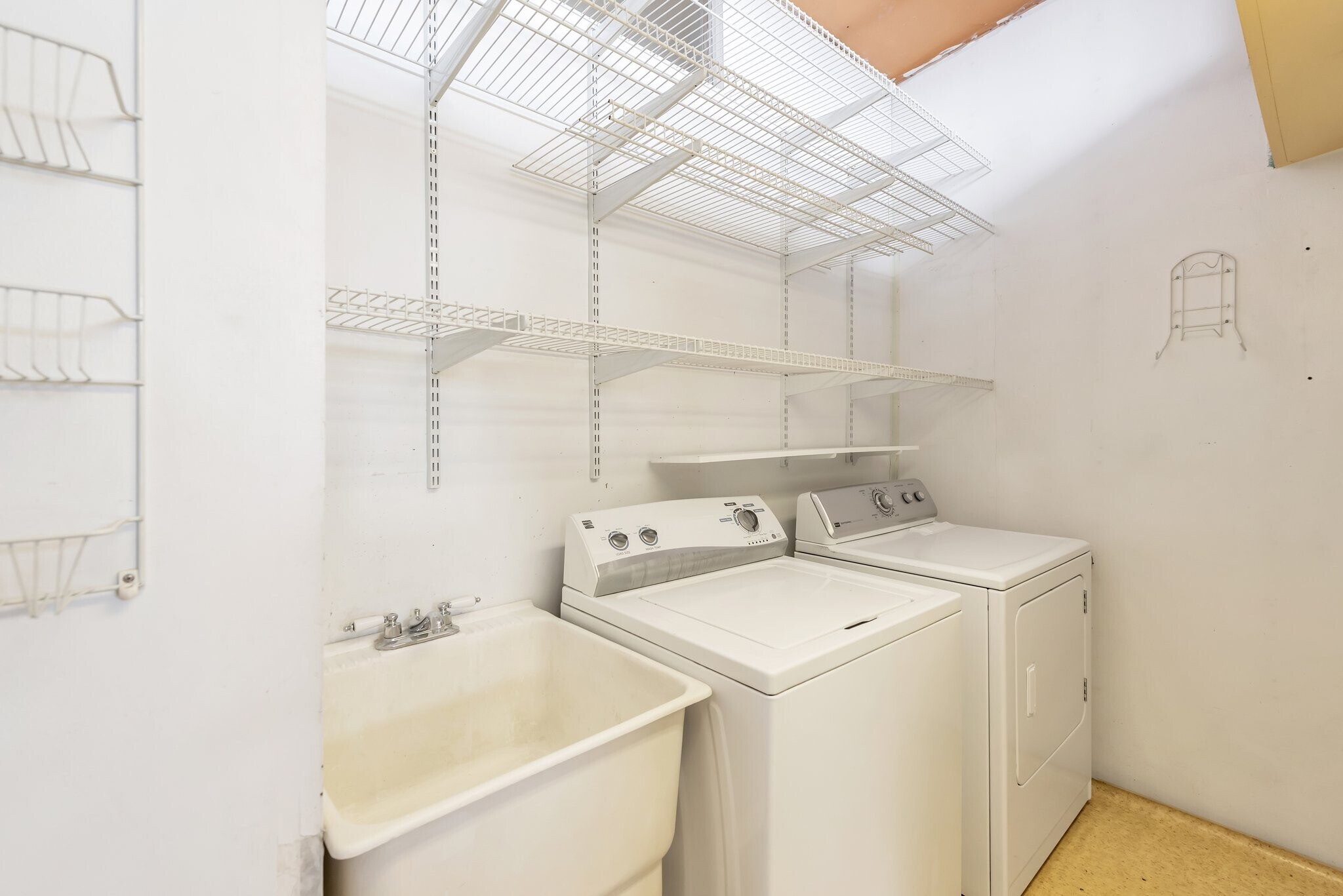 Building Photo - 5134 S 170th St