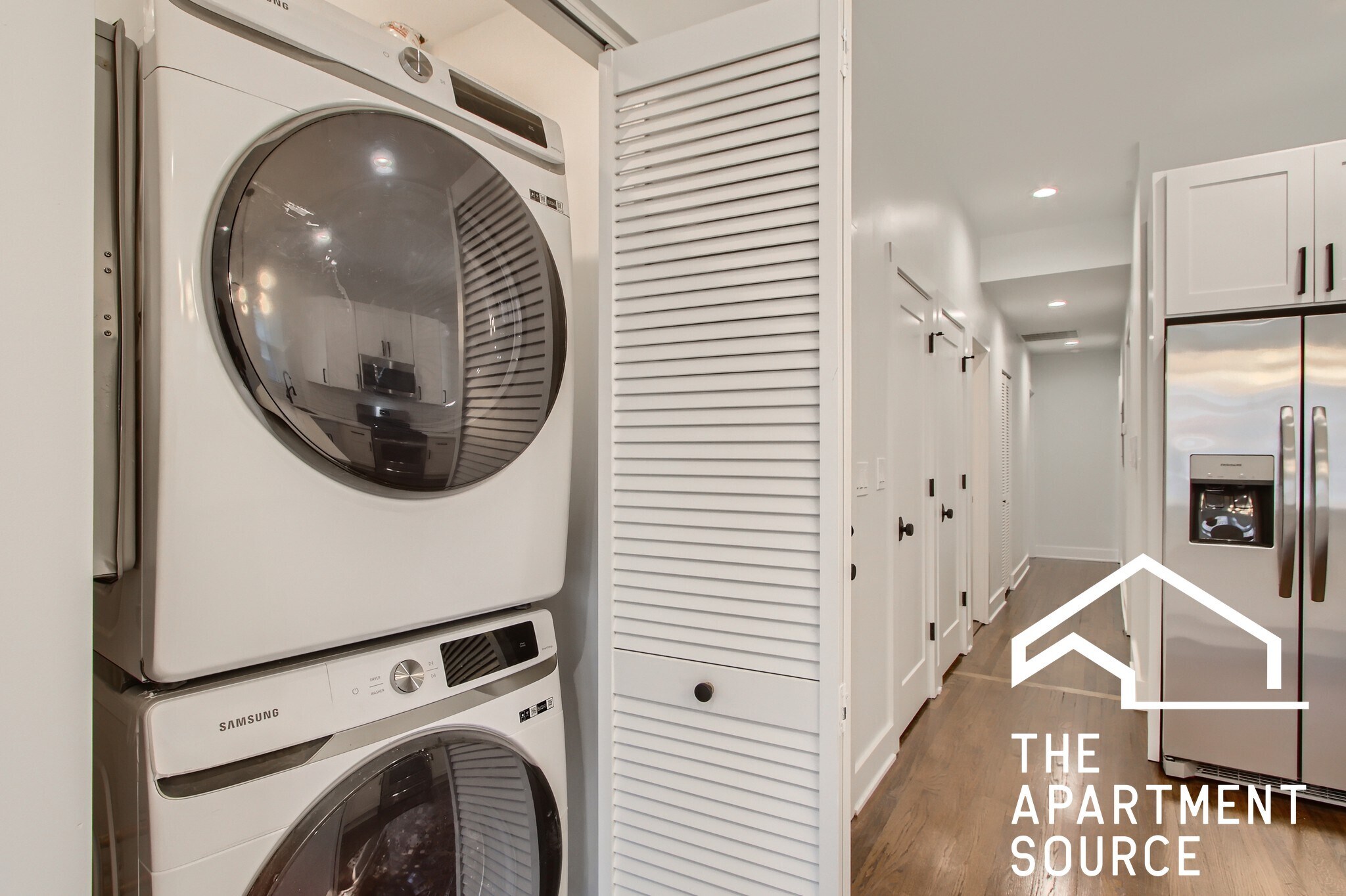 Building Photo - 1452 W Irving Park Rd