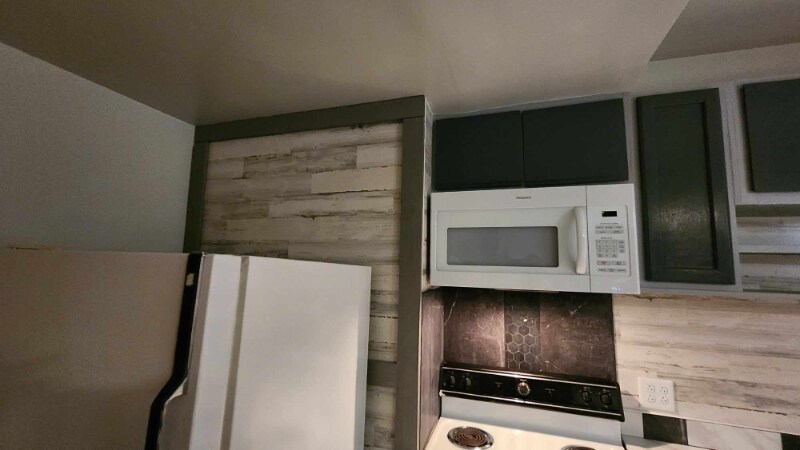 Building Photo - 70 Market St