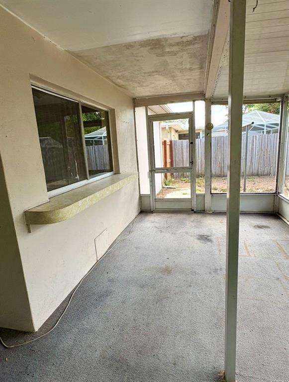Building Photo - 7124 Isle Dr