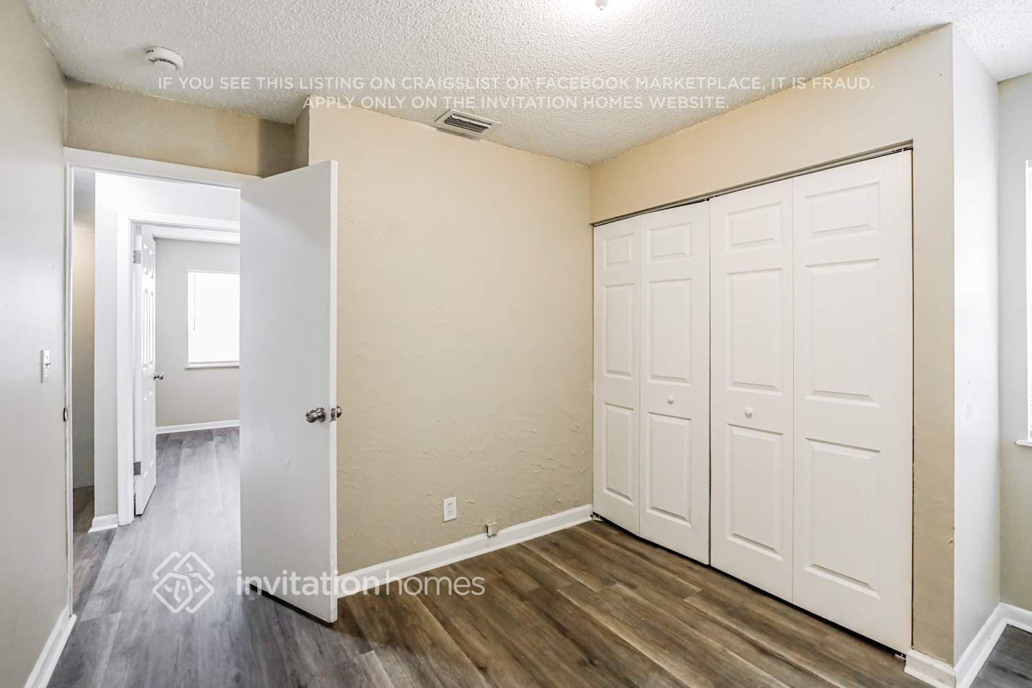 Building Photo - 1220 NW 89th Dr