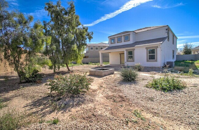 Building Photo - 42098 W Balsa Dr