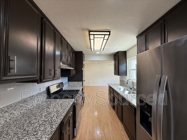 Building Photo - 1444 Snead Ct