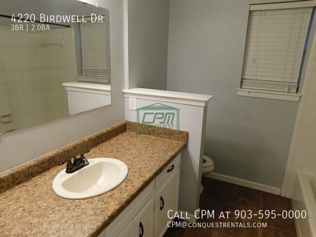 Building Photo - 4220 Birdwell Dr