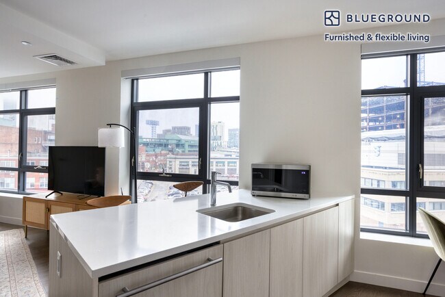 Building Photo - 771 Beacon St