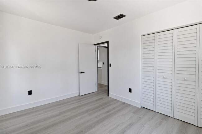 Building Photo - 1325 NW 51st St
