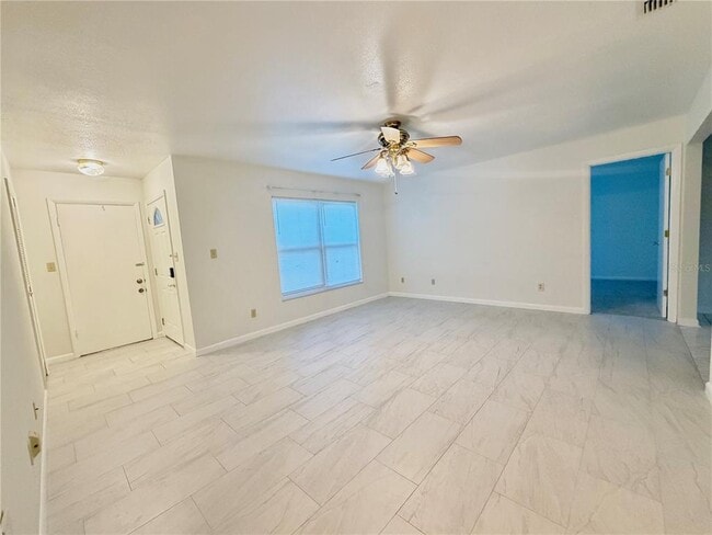 Building Photo - 411 Parson Brown Way