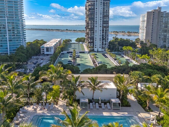 Building Photo - 2200 Brickell Ave
