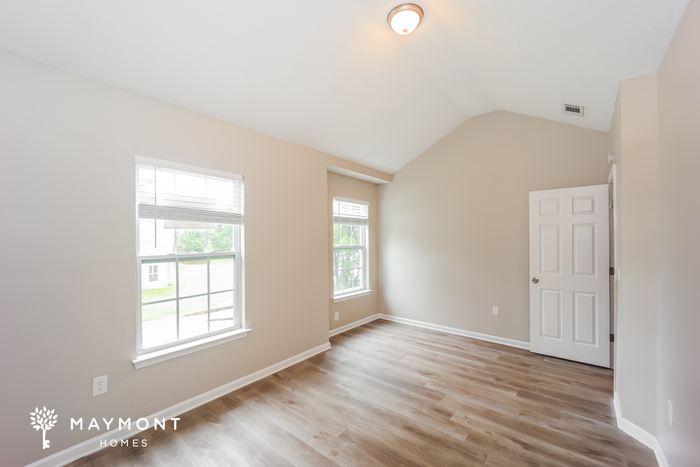Building Photo - 3034 Summer Breeze Dr