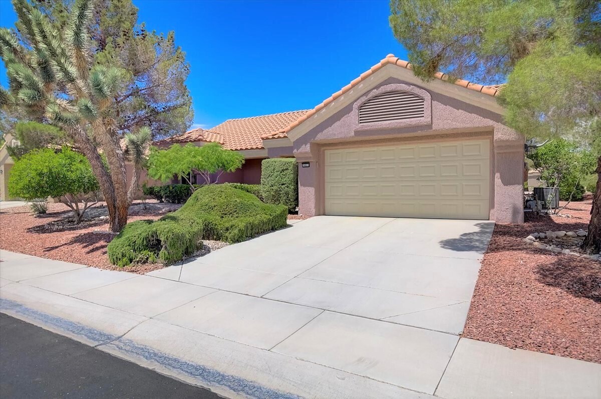 Building Photo - 3013 Sungold Dr