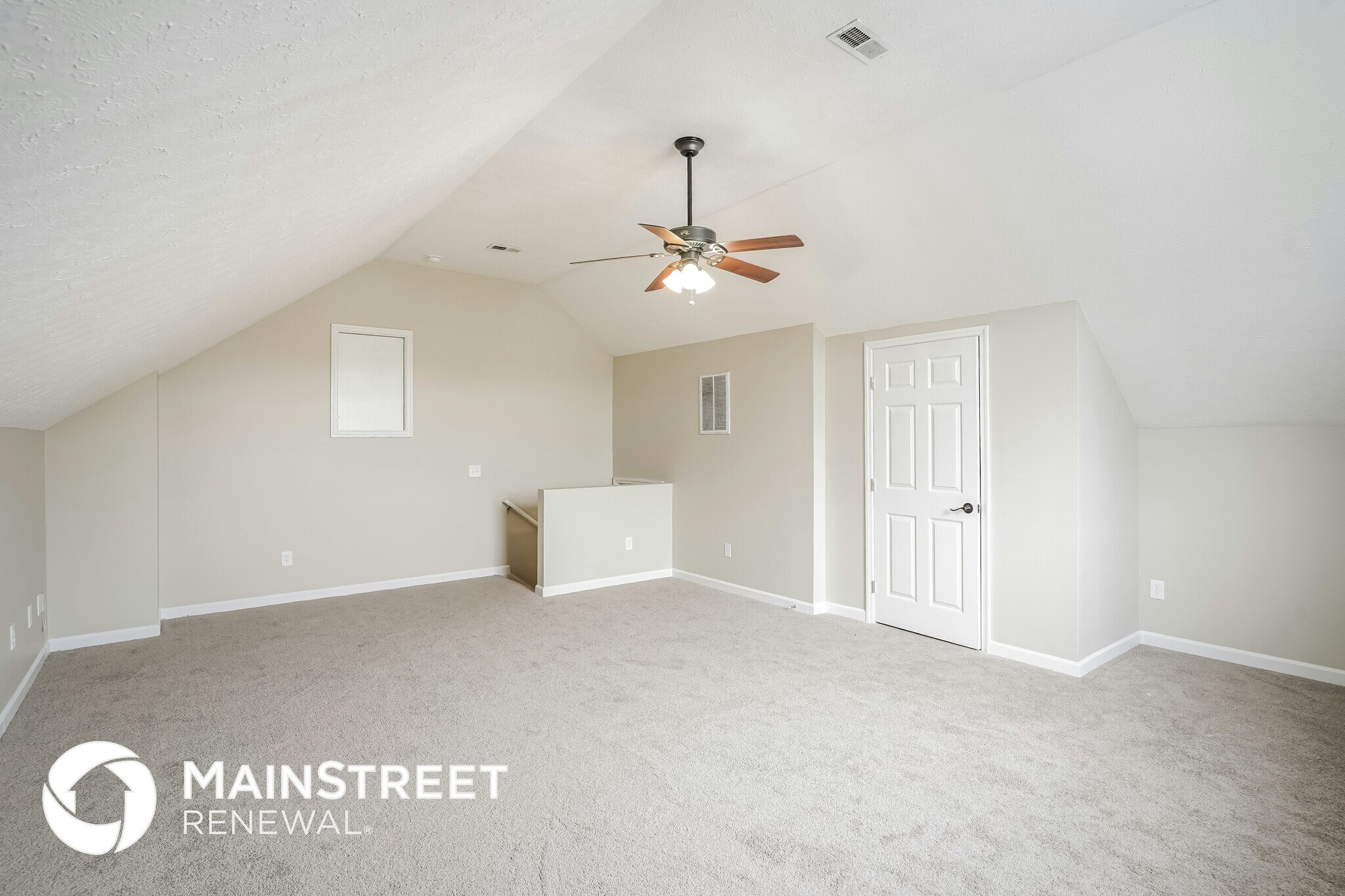 Building Photo - 204 Oxford Pl