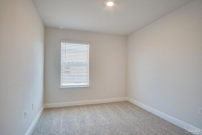 Building Photo - 2495 Cliff Hollow Cir