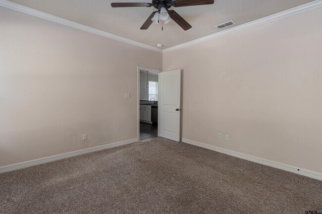 Building Photo - 3009 Santa Elena Dr