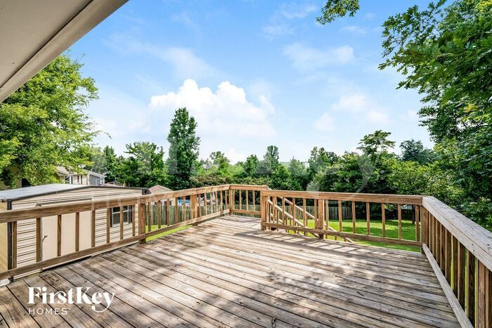 Building Photo - 101 Sunny Brook Ln