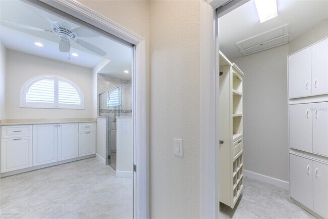 Building Photo - 566 Port Bendres Dr