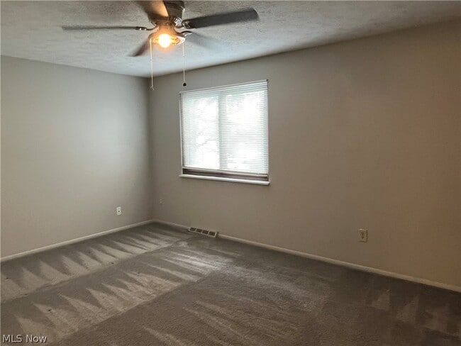 Building Photo - 26747 Sprague Rd