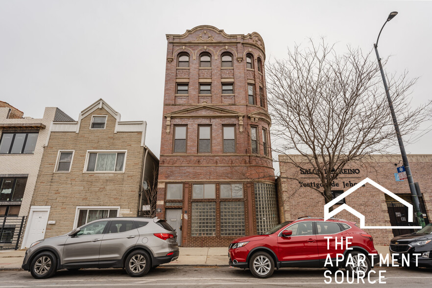 Building Photo - 1621 N Kedzie Ave