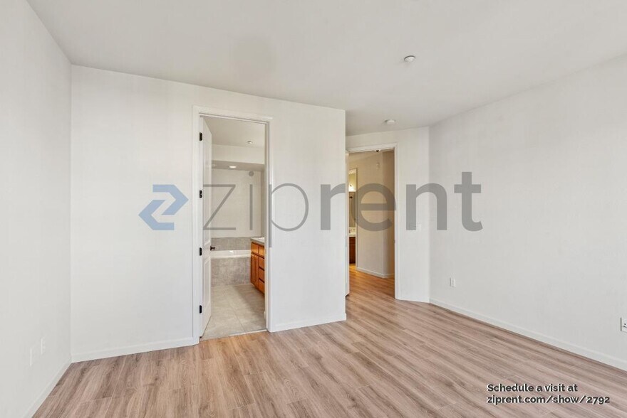 Building Photo - 3732 Aviano Way