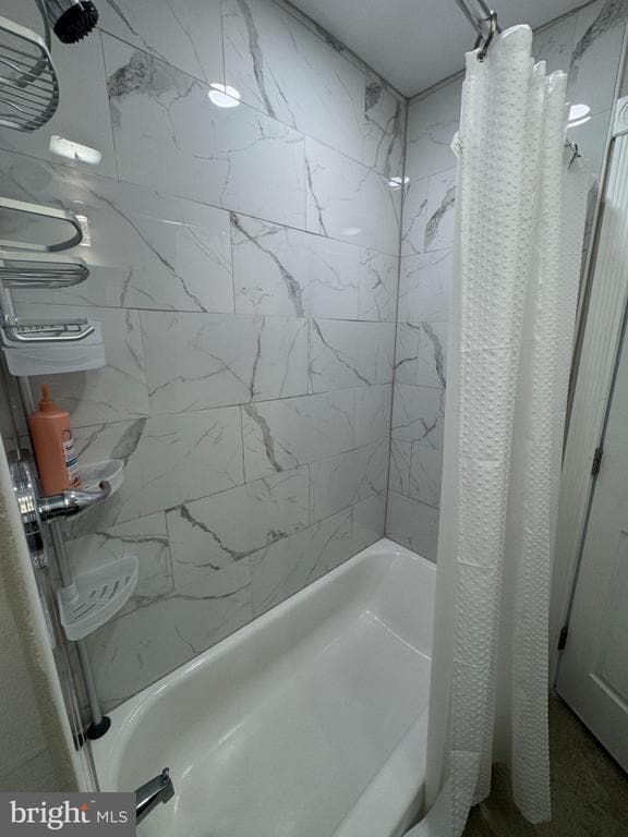 Building Photo - 400 N Massachusetts Ave