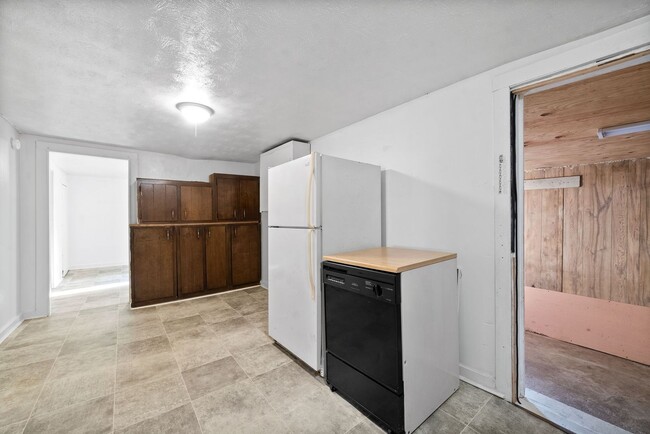 Building Photo - 1124 Palmyra Rd