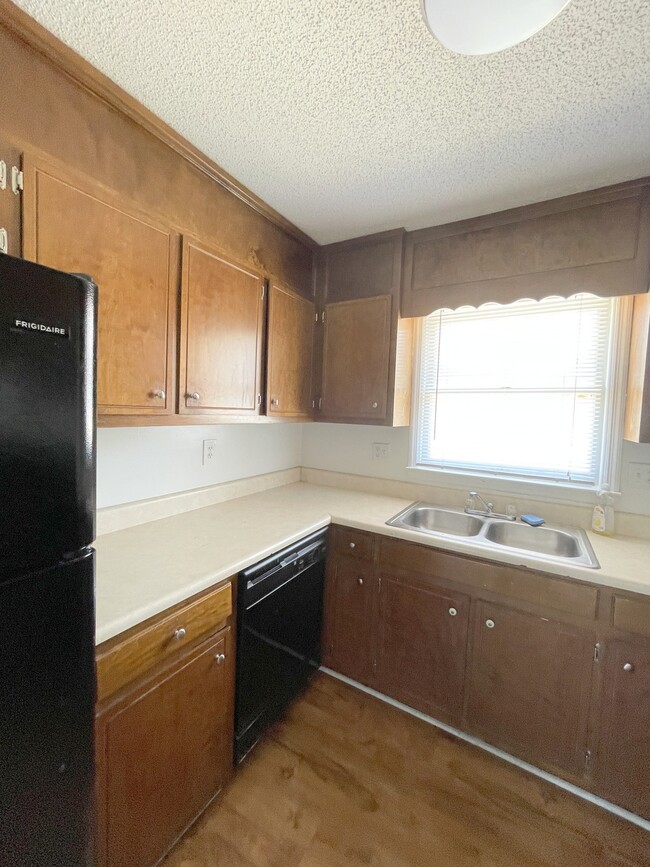 Building Photo - 1507 Halston Cir NW