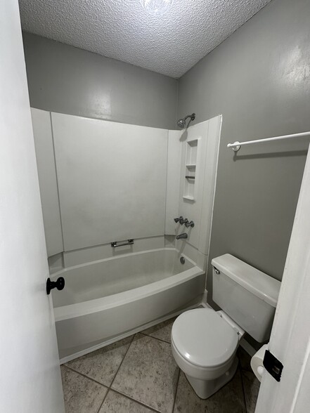 Building Photo - 2299 Scenic Hwy