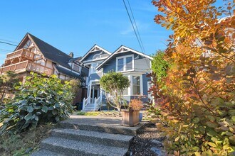 Building Photo - Victorian Classic in MT. Baker