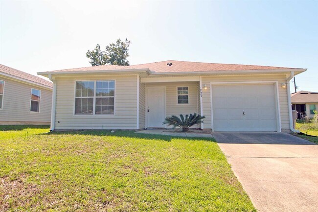 Building Photo - 10605 Wilderness Ln