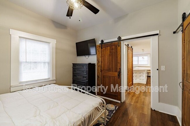 Building Photo - 1760 Old West Broad St