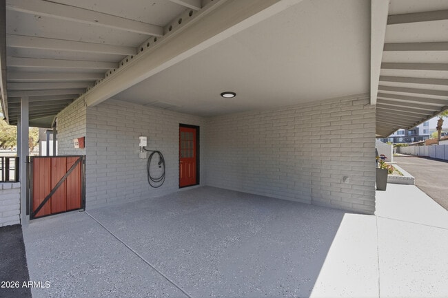 Building Photo - 4139 N 27th St