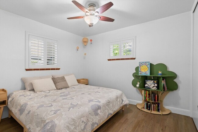 Building Photo - Modern South Denver Gem Available Now!!!