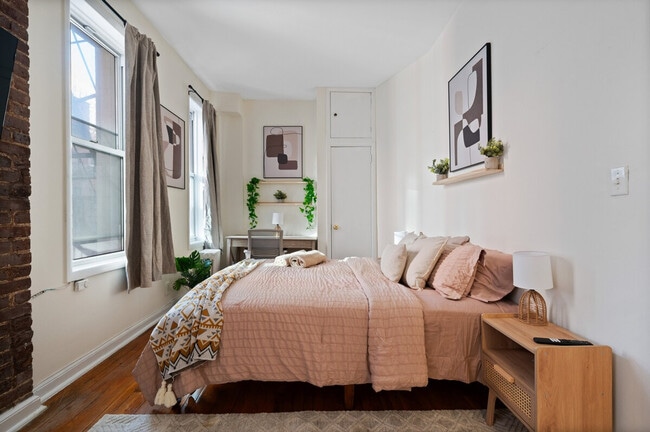 Building Photo - 1762 2nd Ave