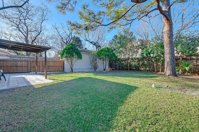 Building Photo - 5522 Caversham Dr