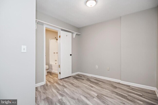 Building Photo - 207 Westminster Ln