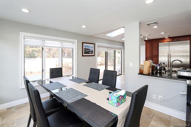 Building Photo - 11 Otsego Ave